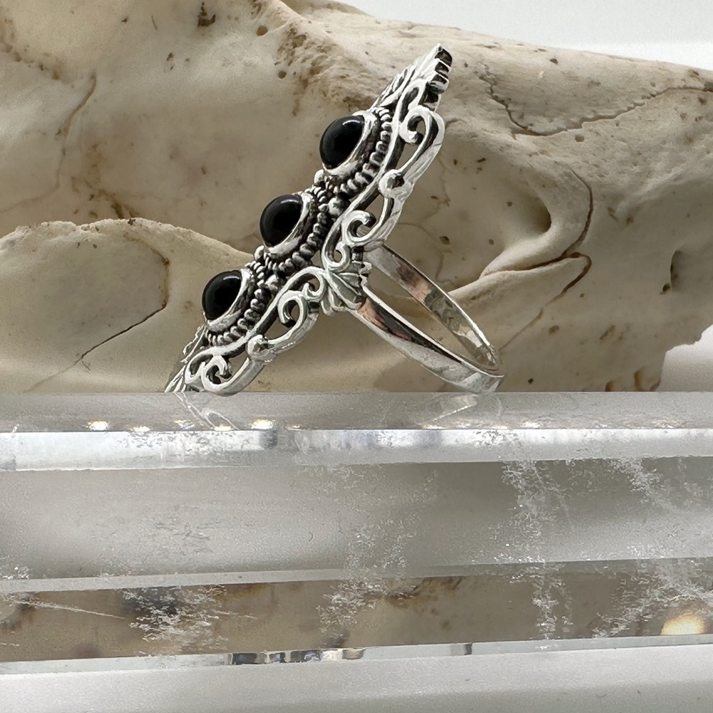 ARTISAN Sterling Silver Filigree Black Onyx Healing Crystal Ring - Picture 5 of 6